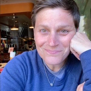 Meet your Posher, Kelli